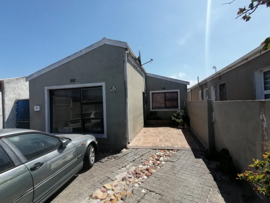 3 Bedroom Property for Sale in Strandfontein Western Cape